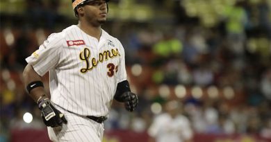 Jeffrey Báez despidió a Alex González con jonrón