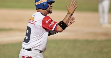 Gregor Blanco brilló con el madero