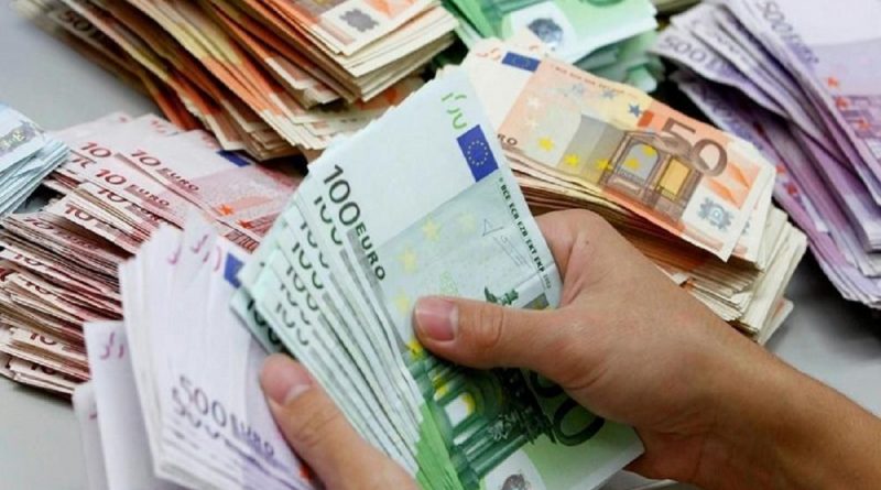Euro baja a Bs 3.742,33 en 105º subasta del Mercado Cambiario