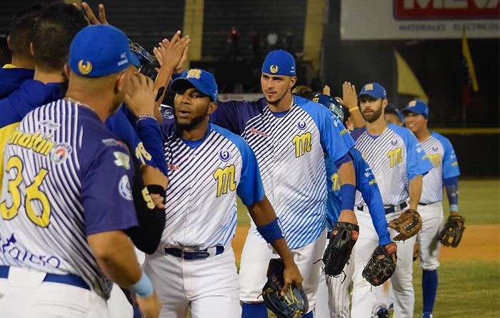 Magallanes tomó el control de la serie de postemporada
