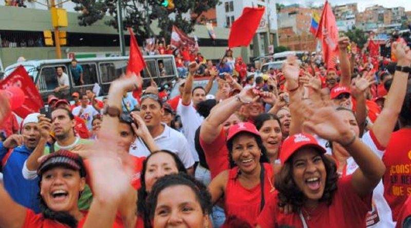 Pueblo marcha en varios estados en respaldo al presidente Maduro
