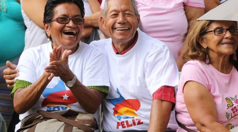 Pensionados cobran este viernes retroactivo de 15 días de enero