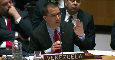 Canciller Arreaza: Hay 23 mil millones de dólares represados por el bloqueo financiero