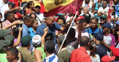 Héctor Rodríguez: Vamos a defender nuestro derecho a vivir en democracia y en soberanía