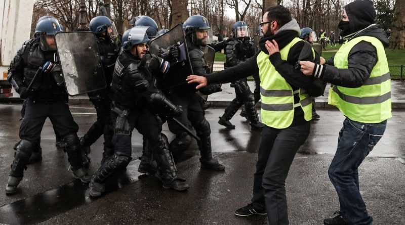 Comisión de DD. HH. europea critica represión contra chalecos amarillos