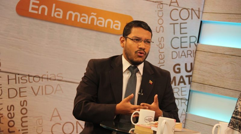 Internacionalista: gobierno de EE. UU. viola Convención de Viena al desconocer gobierno venezolano
