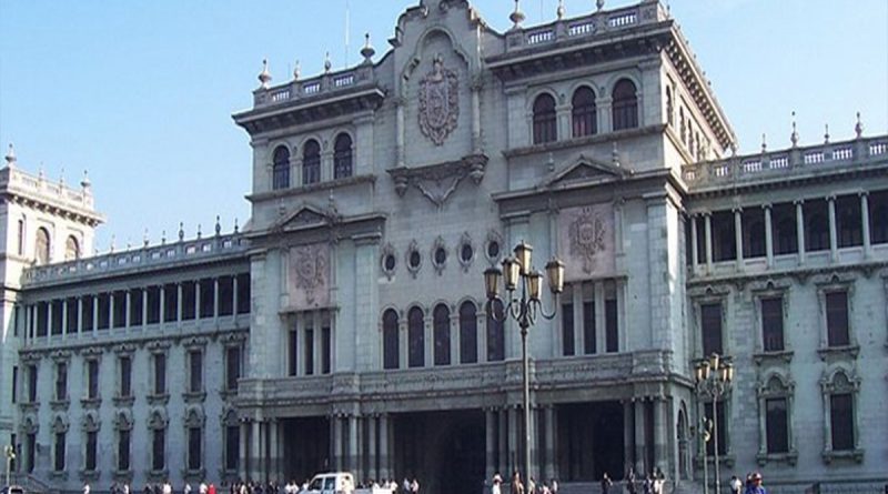Guatemala rectifica su posición sobre Venezuela