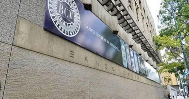 Mesas de cambio cotizan valor del dólar en Bs. 4,40 y el euro en Bs. 4,86