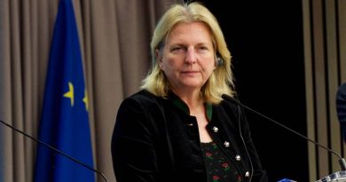 Karin Kneissl-Austria