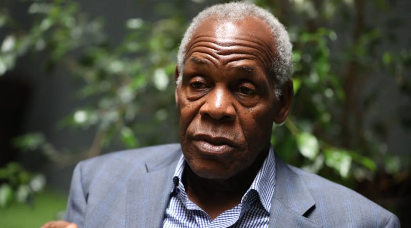 El actor y activista estadounidense, Danny Glover, rechazó los ataques y las sanciones impuestas desde el Gobierno de Estados Unidos contra Venezuela.