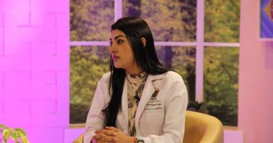 Toser y fumar pueden provocar dificultades en la voz