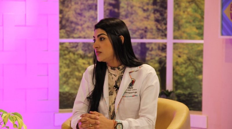 Toser y fumar pueden provocar dificultades en la voz