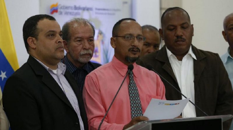 Representantes de 17 mil iglesias evangélicas respaldan al presidente Maduro