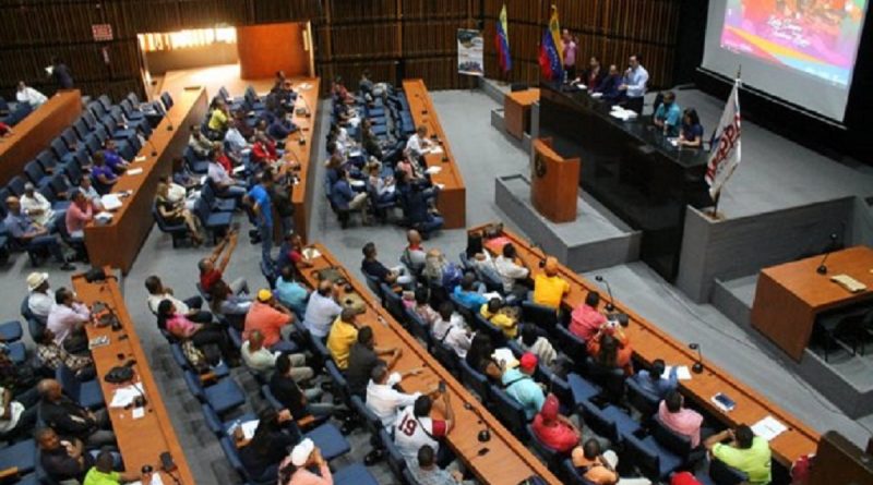 Autoridades estudian aumentar jornadas de distribución pesquera