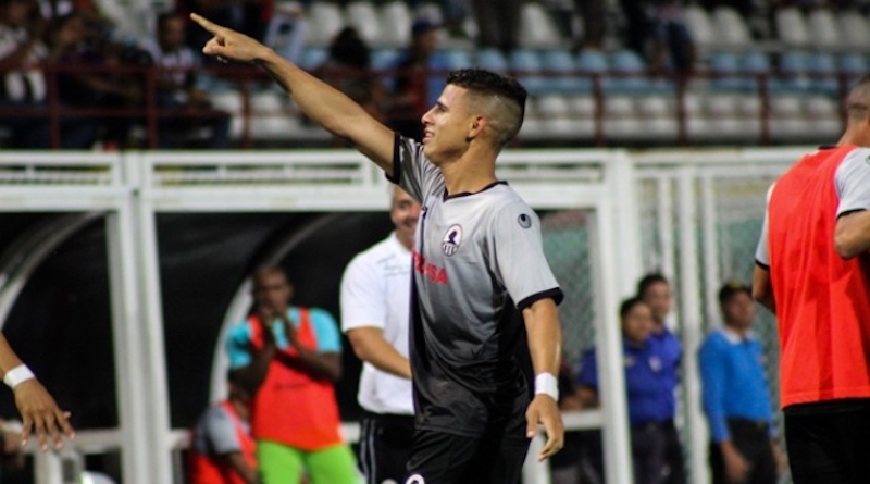 Zamora FC y Atlético Venezuela igualaron 3-3 en el Agustín Tovar
