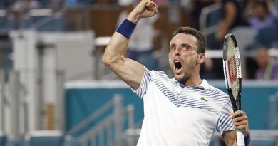 Español Bautista elimina a Djokovic del Abierto de Miami