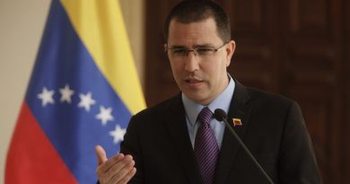 Canciller Arreaza: Para lograr independencia tecnológica debemos desarrollar software y hardware libres