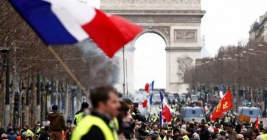 Casi 40 mil chalecos amarillos protestaron en Francia contra políticas de Macron