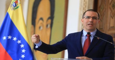 Canciller Arreaza denuncia nuevo ataque mediático contra Gobierno del presidente Maduro