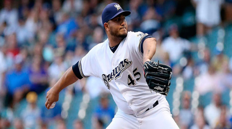 Jhoulys Chacín pegó cuadrangular en día inaugural en Grandes Ligas y se llevó la victoria ante San Luis