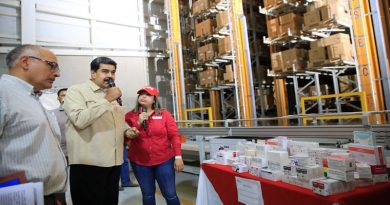 En Claves: Motor Farmacéutico apuesta por sustituir importaciones de principios activos