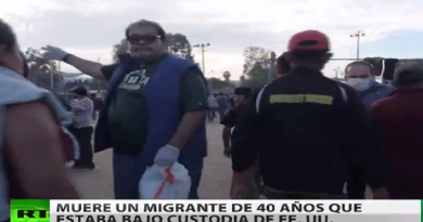Migrantes en frontera con EEUU (Foto RT)