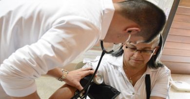 Realizan operativo de salud en la casa de la cultura en Valencia