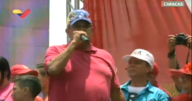 Carneiro resalta el compromiso del pueblo venezolano tras el golpe del 2002