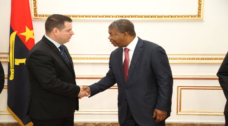 Presidente de Angola recibe credenciales del embajador venezolano Marlon Peña