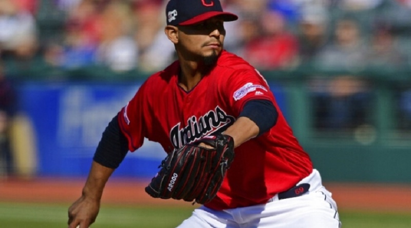 Carlos Carrasco logró récord en victoria de Cleveland ante Toronto