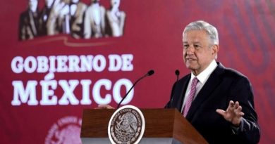 Presidente de México anuncia acuerdo con la Policía Federal