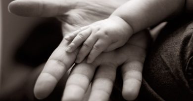La crianza con respeto fortalece el vínculo emocional entre bebes y sus padres