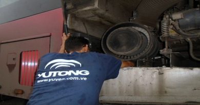 Inpección preventiva realizaron expecialistas de Yutong a flota de autobuses del Metro de Valencia (Foto MinTransporte)