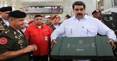 Aprobados 50 millones de euros para compra de materia prima y fabricar uniformes militares