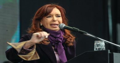 Cristina Fernández denuncia persecución en su contra en un año electoral