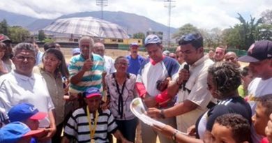 Gobierno local de Guatire rinde homenaje a Alejandro Ibarra gloria del deporte