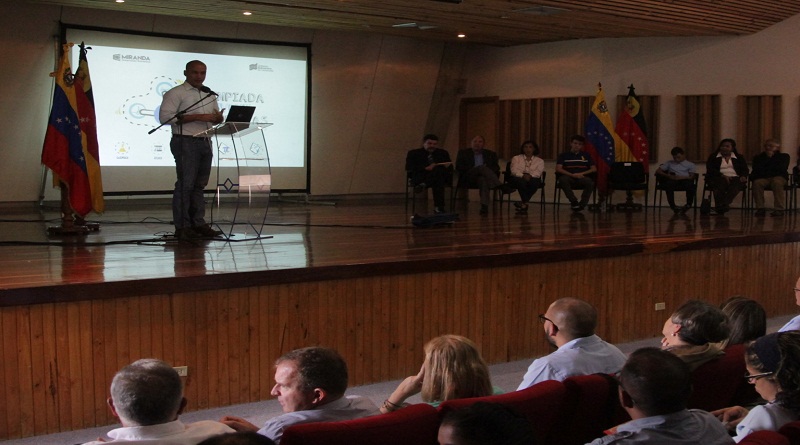 Gobernación Bolivariana de Miranda recuperará sede del Banco del Libro dañada por golpistas en La Carlota (Foto Gob. Miranda)