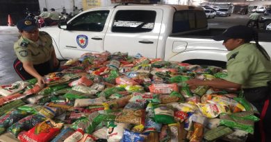PoliCaracas combate bachaqueo de alimentos en Catia