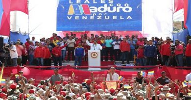 Maduro a la oposición: Vamos a elecciones adelantadas de la AN a ver quién tiene los votos (Foto Prensa Presidencial)