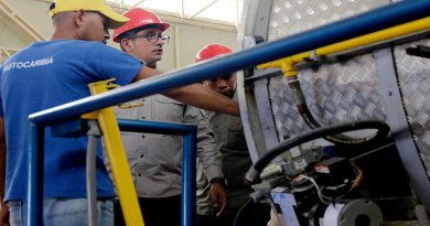 Pequiven entregará materia prima a empresa Rotacaribia para la producción de tanques de agua