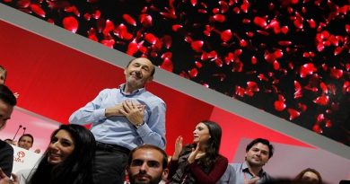 Falleció líder socialista español Alfredo Pérez Rubalcaba