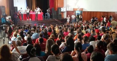 Presidente Maduro ansioso de recibir las ideas del pueblo en Jornada de Diálogo, Acción y Propuestas (Foto @NicolasMaduro)