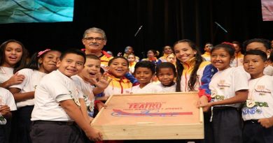 81 escuelas distritales recibieron materiales didácticos para fomentar la creatividad en los niños