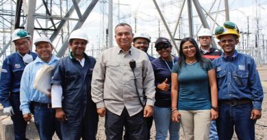 Vicepresidenta Delcy Rodríguez extiende reconocimiento del Jefe de Estado a trabajadores desde El Guri (Foto @DRodriguezVEN)