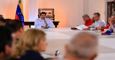 Presidente Maduro denunció bloqueo de barcos que traían gasolina al país