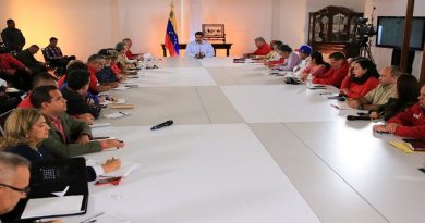 Diálogo en Noruega busca agenda de paz con sector extremista de la oposición