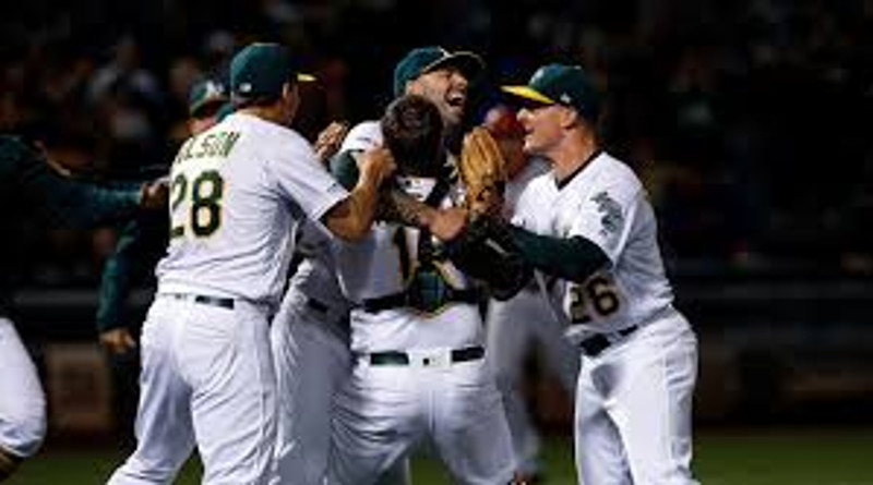 Mike Fiers lanzó No Hit-No Run ante los Rojos en las Grandes Ligas