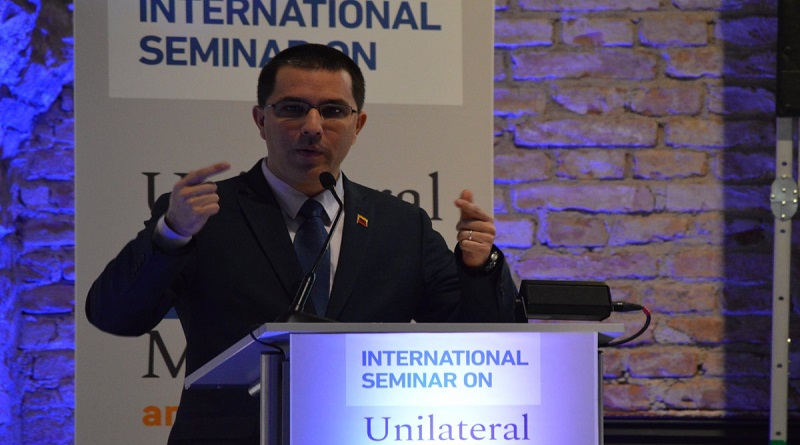 Venezuela denuncia agresión económica y política de EE.UU. en seminario internacional de Viena