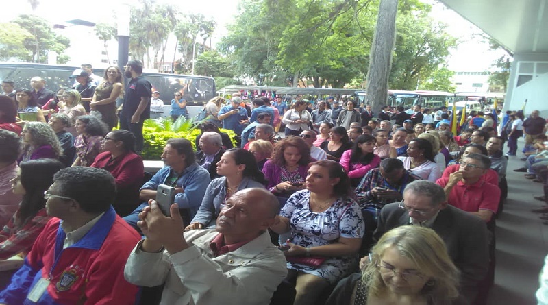 Inaugurada en teleférico Mukumbarí 14 edición de Filven Mérida