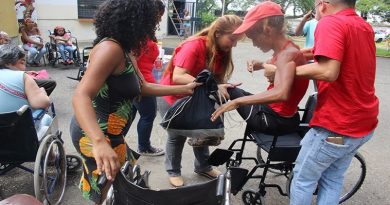 Alcaldía de Guatire entrega ayudas a personas con discapacidad y adultos mayores
